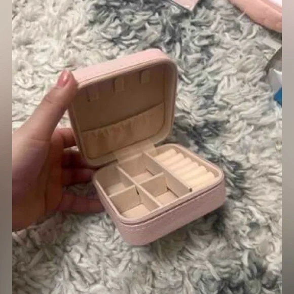 Mini Pink Jewelry Box - Picture 5 of 5